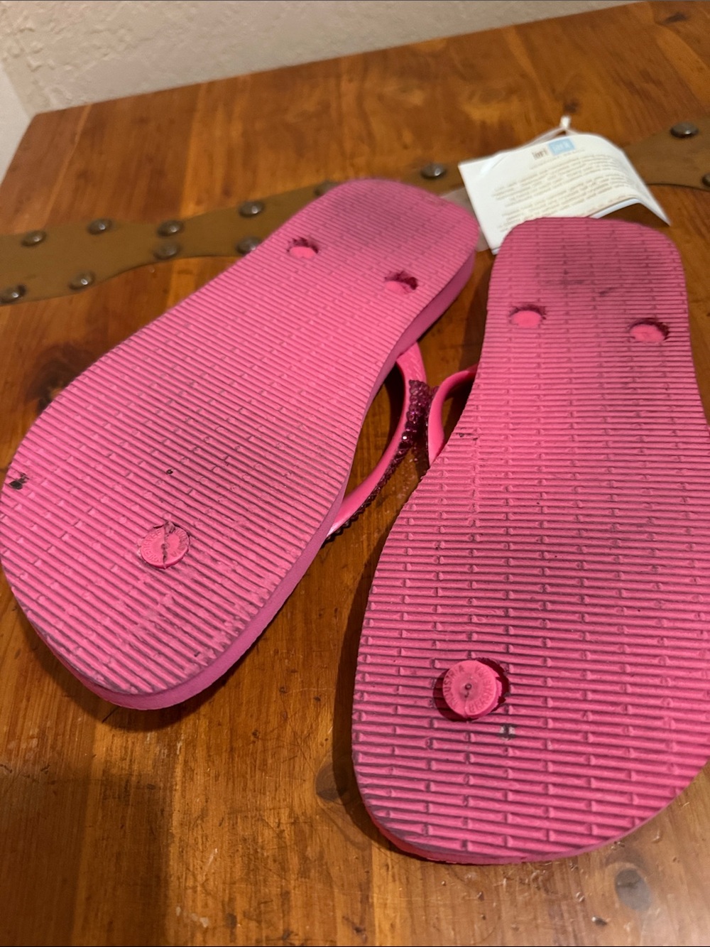 Havaianas Lori Jack signed Pink Crystal-Embellished Flip Flops - Picture 5 of 7